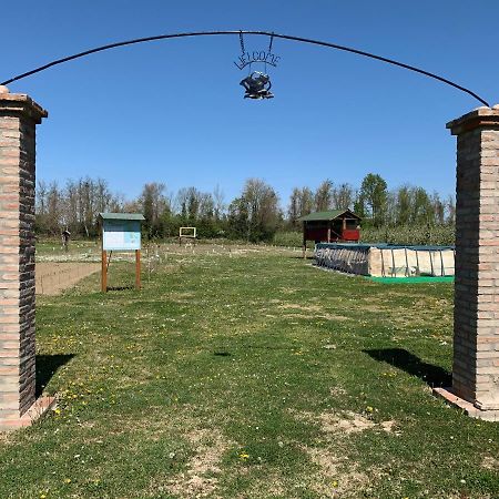 Отель Borgo Tarapino Феррара Экстерьер фото