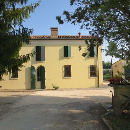 Отель Borgo Tarapino Феррара Экстерьер фото