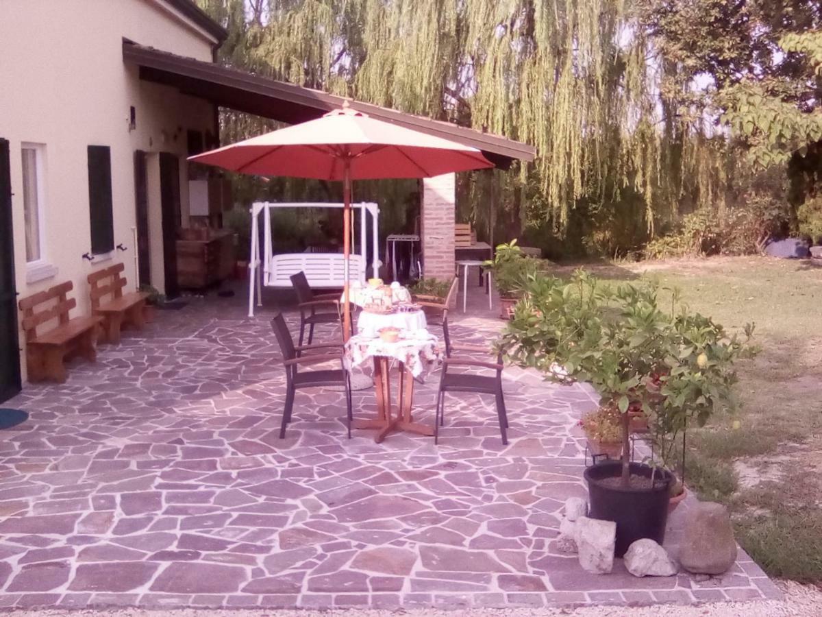 Отель Borgo Tarapino Феррара Экстерьер фото