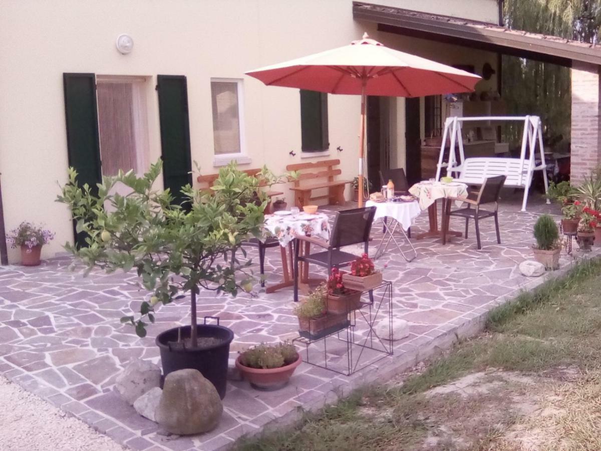 Отель Borgo Tarapino Феррара Экстерьер фото